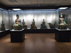 博物馆文物展示柜功能对展柜厂家的影响要素有